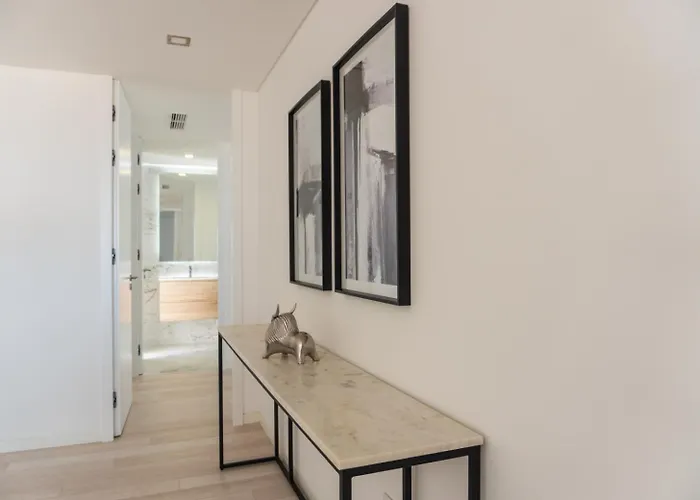 Peralta - Stunning With Private Pool 03 *