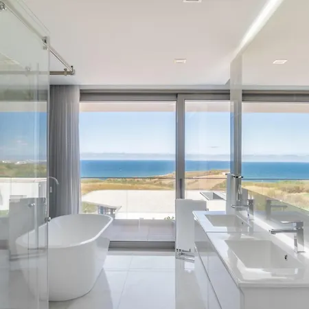 Villa Peralta - Stunning With Private Pool 03