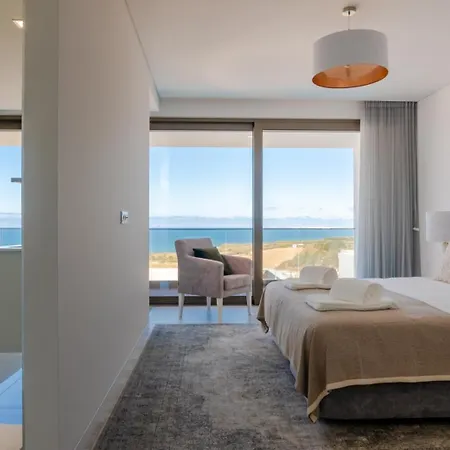 Peralta - Stunning With Private Pool 03 *