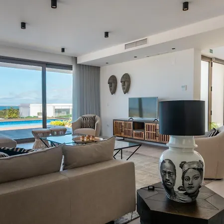 Villa Peralta - Stunning With Private Pool 03 *