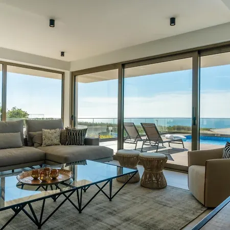 Villa Peralta - Stunning With Private Pool 03 *